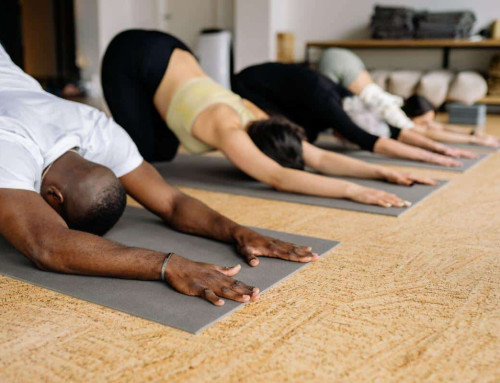 Hernie discale et yoga : peut-on pratiquer en toute sécurité ?